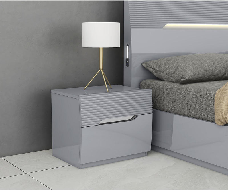 Lessie Bedroom Set - Cool Grey